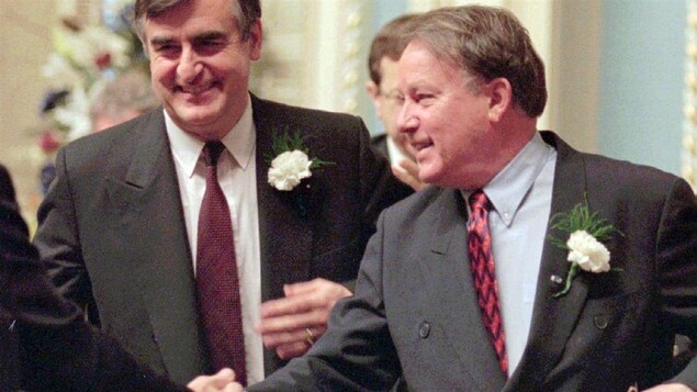 Bernard Landry en compagnie de Lucien Bouchard. Bernard Landry en compagnie de Lucien Bouchard.