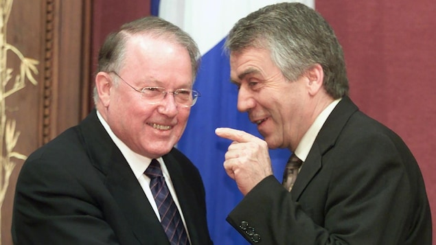 Bernard Landry et François Gendron rigolent ensemble, à l'Assemblée nationale. Bernard Landry et François Gendron rigolent ensemble, à l'Assemblée nationale.