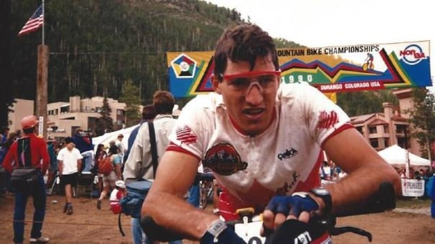 Bernard Vermette lors du tout premier Championnat du monde de vélo de montagne à Durango au Colorado en 1990 Bernard Vermette lors du tout premier Championnat du monde de vélo de montagne à Durango au Colorado en 1990