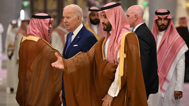 Biden expose sa vision pour le Moyen-Orient et veut faire baisser le prix du pétrole