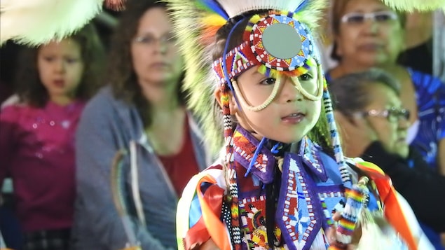 原住民孩子。