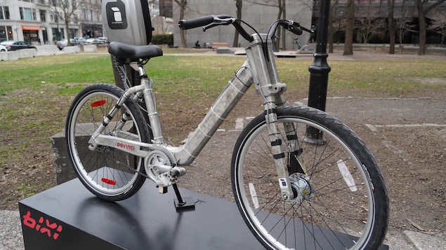 Ride a BIXI bike all year round in Montreal, for the first time