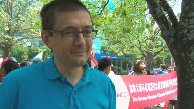 Bogdan Dinu, membre de la communauté roumaine de Moncton. Bogdan Dinu, membre de la communauté roumaine de Moncton.