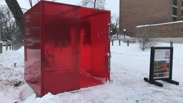 La boîte à livres rouge de David Penner renaît de ses cendres