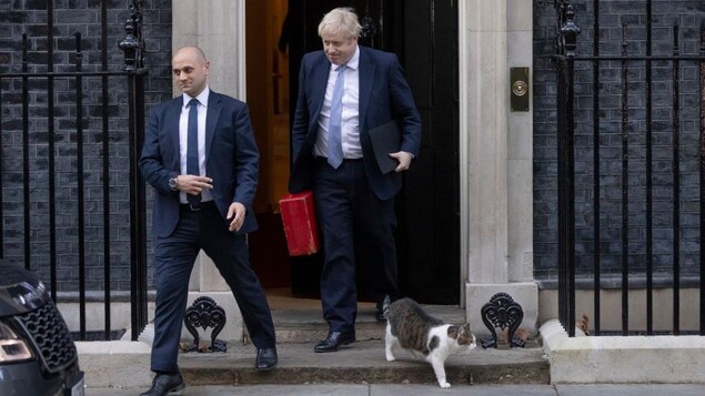 Fêtes à Downing Street : Boris Johnson présente des excuses aux Britanniques