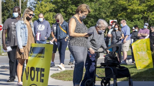 Élections en Ontario : plusieurs alternatives au vote en personne