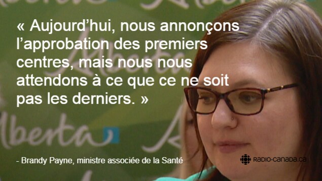 Photo de la ministre avec citation Photo de la ministre avec citation