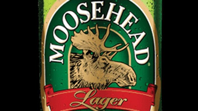 Le logo bien connu de la brasserie Moosehead Le logo bien connu de la brasserie Moosehead