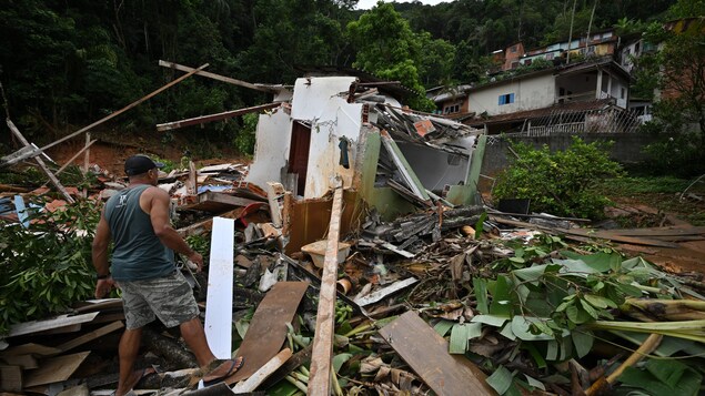 Inondations au Brésil : le bilan s’alourdit à 40 morts, Lula survole la zone sinistrée