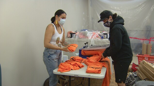 Engouement pour les chandails orange pour la Journée de la vérité et de la réconciliation