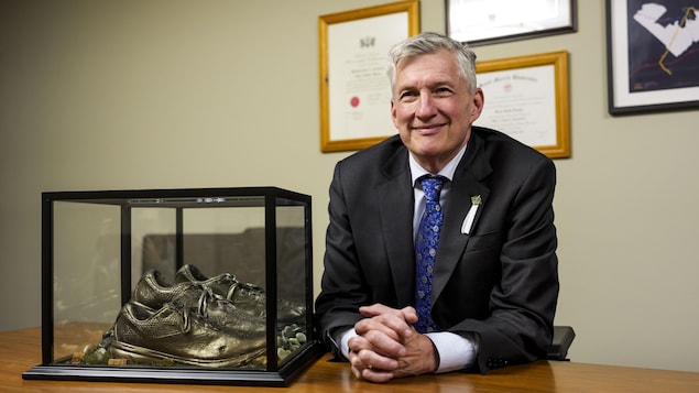 Bruce Fanjoy, qui a battu Pierre Poilievre, s’engage dans le deuxième acte