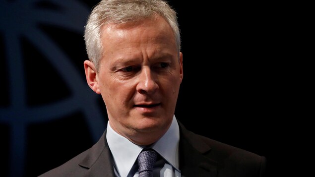 Plan rapproché de M. Le Maire. Plan rapproché de M. Le Maire.