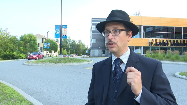 Bruno Turcotte, cocréateur de la pièce « Val-d’Or nous raconte son histoire » Bruno Turcotte, cocréateur de la pièce « Val-d’Or nous raconte son histoire »