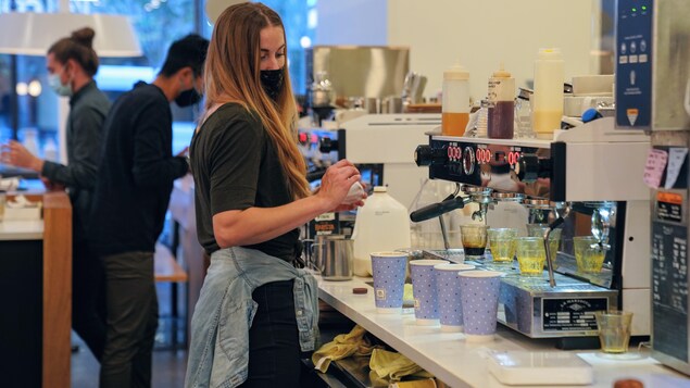 L’économie canadienne a créé 337 000 emplois en février