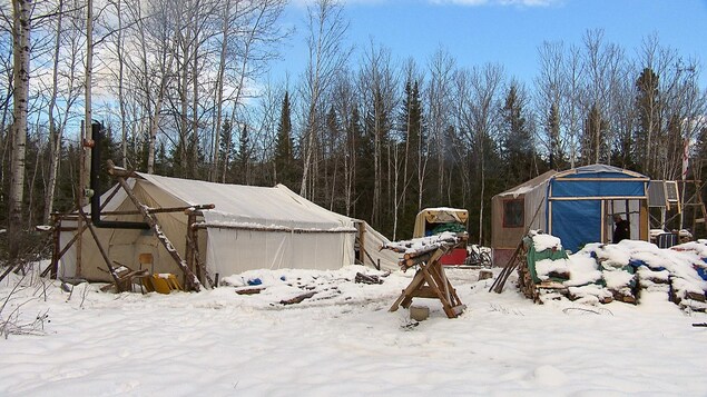 Le camp de la Rivière Le camp de la Rivière