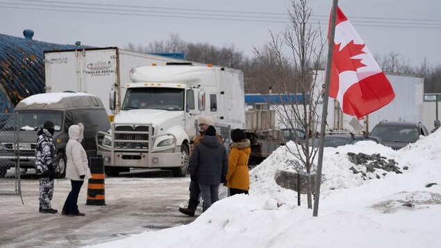 Les manifestants ont quitté le centre-ville d’Ottawa, mais certains restent à proximité