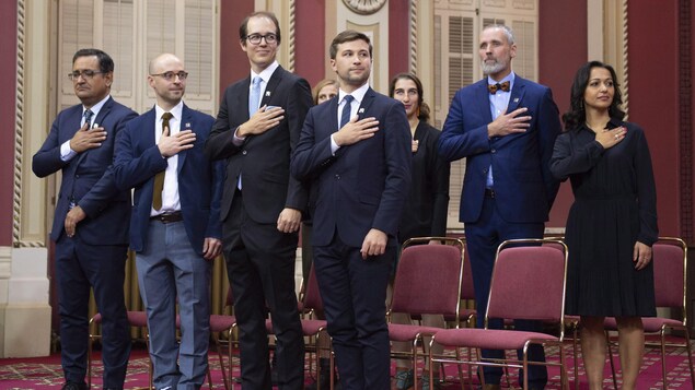Les députés de Québec Solidaire après avoir prêté serment à l'Assemblée nationale le mercredi 17 octobre 2018. Les députés de Québec Solidaire après avoir prêté serment à l'Assemblée nationale le mercredi 17 octobre 2018.