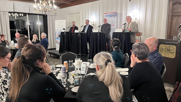 Dernier jour de campagne électorale à Baie-Comeau