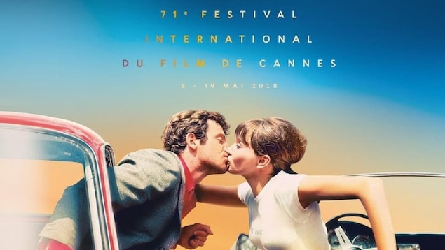 Jean-Paul Belmondo et Anna Karina s'échangent un baiser dans « Pierrot le fou », film réalisé par Jean-Luc Godard en 1965. Jean-Paul Belmondo et Anna Karina s'échangent un baiser dans « Pierrot le fou », film réalisé par Jean-Luc Godard en 1965.