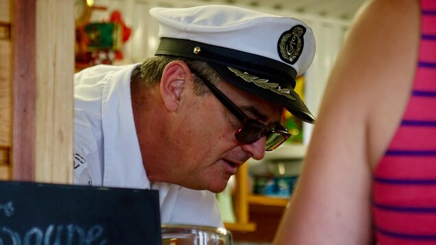 le profil du copropriétaire de la cantine des Navigateurs, Mitchell Pelletier le profil du copropriétaire de la cantine des Navigateurs, Mitchell Pelletier