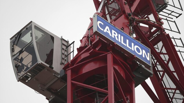 Une grue à un chantier de construction de Londres. Une grue à un chantier de construction de Londres.