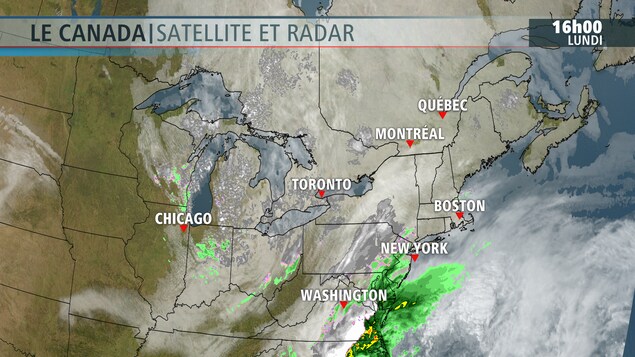 Une carte satellite de la tempête à venir Une carte satellite de la tempête à venir