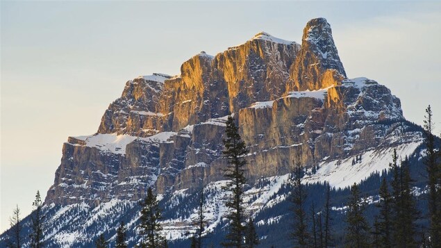 Castle Mountain dans le parc national Banff.