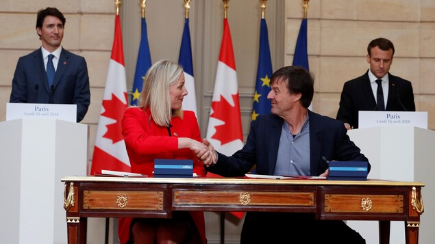 Catherine McKenna estime « dommage » le départ de Nicolas Hulot. Catherine McKenna estime « dommage » le départ de Nicolas Hulot.