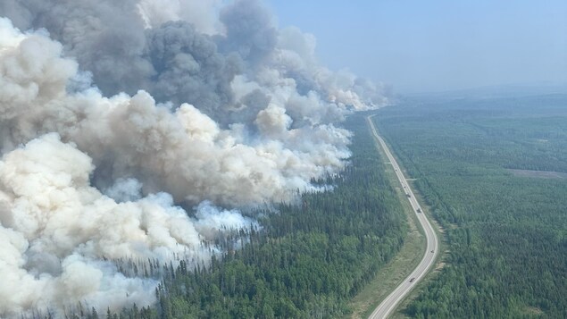 Feux et inondations : la C.-B. regarde le ciel avec un mélange de crainte et d’espoir