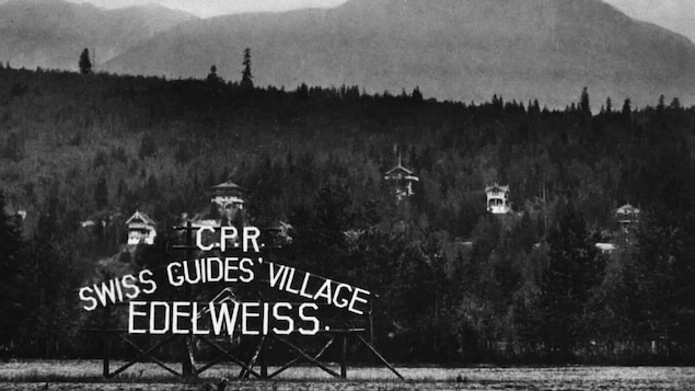 Des Canadiens d’origine suisse veulent sauver des chalets centenaires des Rocheuses