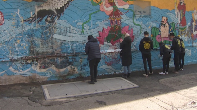 Des artistes s’offrent pour revitaliser une murale vandalisée à Vancouver