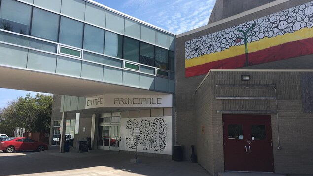 L'entrée principale du Centre culturel franco-manitobain