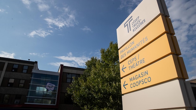 La façade du pavillon des humanités du Cégep de Trois-Rivières.