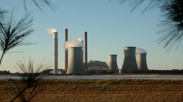 Une centrale électrique au charbon exploitée par Georgia Power en Georgie, aux États-Unis Une centrale électrique au charbon exploitée par Georgia Power en Georgie, aux États-Unis