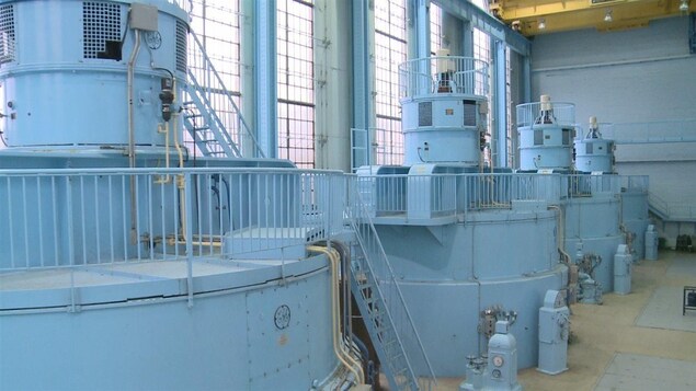 L'intérieur de la centrale hydroélectrique de Grand-Sault L'intérieur de la centrale hydroélectrique de Grand-Sault