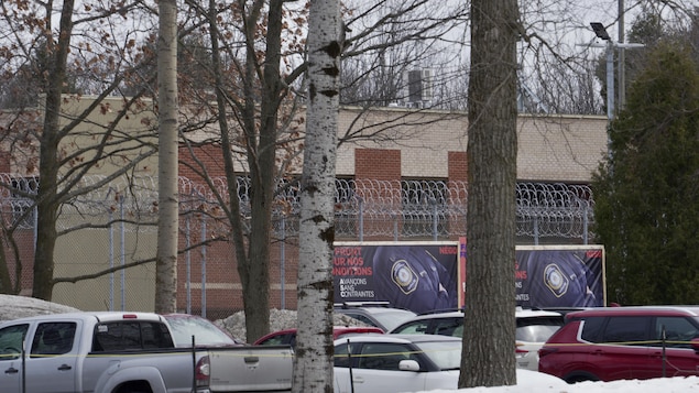 Le centre de détention de Trois-Rivières au printemps.