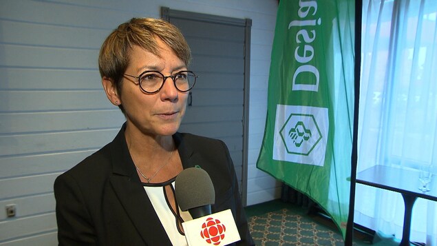 Marie-Claude Boisvert accorde une entrevue à Radio-Canada. Marie-Claude Boisvert accorde une entrevue à Radio-Canada.