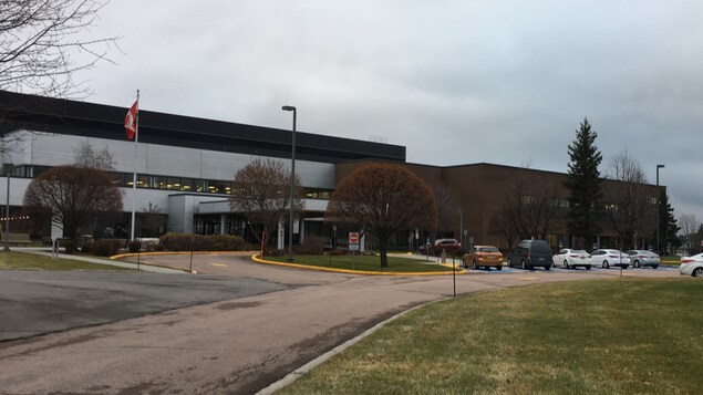 Édifice du centre fiscal de Jonquière
