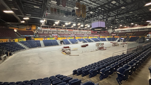 Des travaux sont en cours à l'intérieur du Centre Gervais Auto.