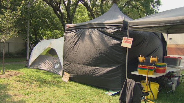 Le centre d'injection non autorisé a été installé dans le parc Raphael-Brunet le 25 août.