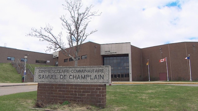 L’école Samuel-de-Champlain fermée pour une deuxième journée en raison d’une menace