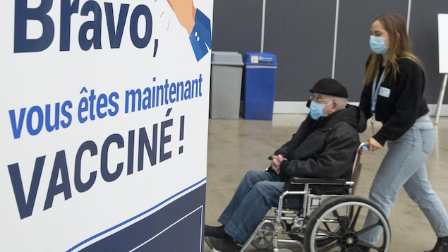 Les 80 ans et plus peuvent prendre rendez-vous pour leur 3e dose de vaccin