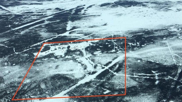 Camp d'exploration minier sur 100 hectares dans le Cercle de feu, situé dans le nord-ouest de l'Ontario Camp d'exploration minier sur 100 hectares dans le Cercle de feu, situé dans le nord-ouest de l'Ontario