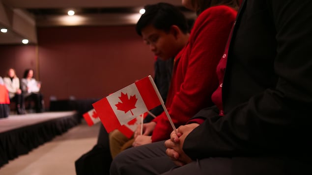 Une cérémonie de citoyenneté à Saskatoon.