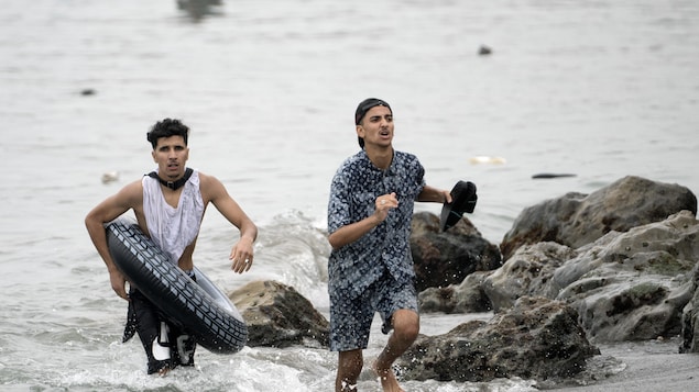 60 000 migrants venus du Maroc rejoignent l’enclave espagnole de Ceuta
