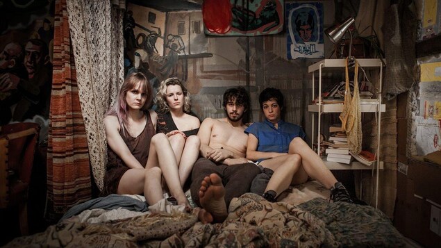 Les quatre personnages du film « Ceux qui font les révolutions à moitié n'ont fait que se creuser un tombeau » Les quatre personnages du film « Ceux qui font les révolutions à moitié n'ont fait que se creuser un tombeau »