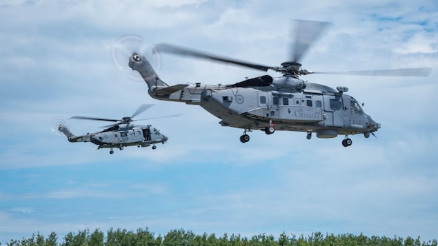 Hélicoptères des forces armées canadiennes : des comptes ce printemps