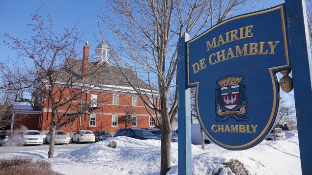 L'hôtel de ville de Chambly.