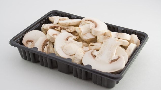 Rappel de champignons blancs tranchés vendus au Québec et en Ontario