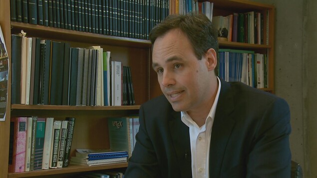 Charles Bellemare, professeur titulaire au département d'économique de l'Université Laval Charles Bellemare, professeur titulaire au département d'économique de l'Université Laval